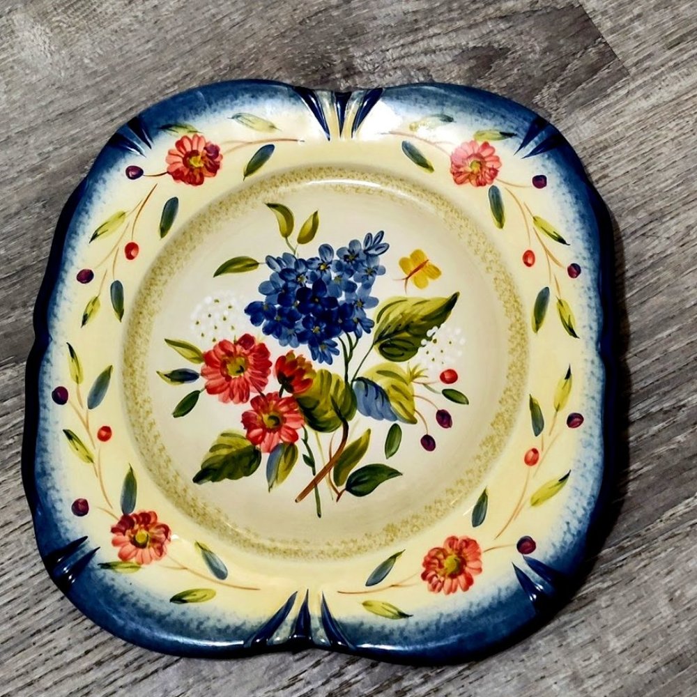 Certified International "FLORA" by PAMELA GLADDING ~ RETIRED Dinner Plate